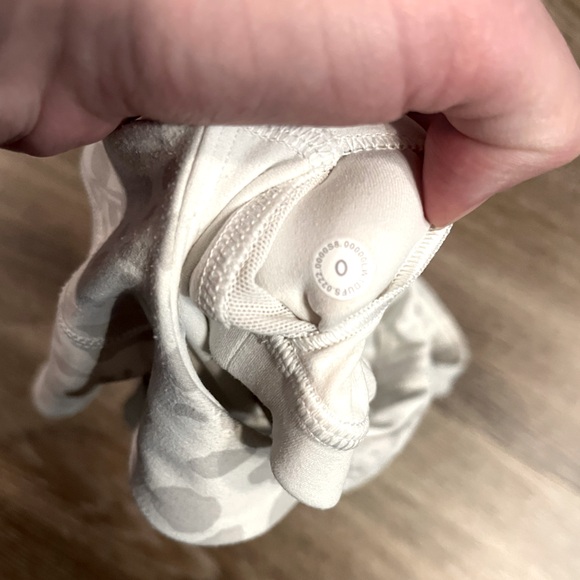 Lululemon Align Tank Top in Cheetah Camo Antique White Multi Size 0 - Picture 8 of 8